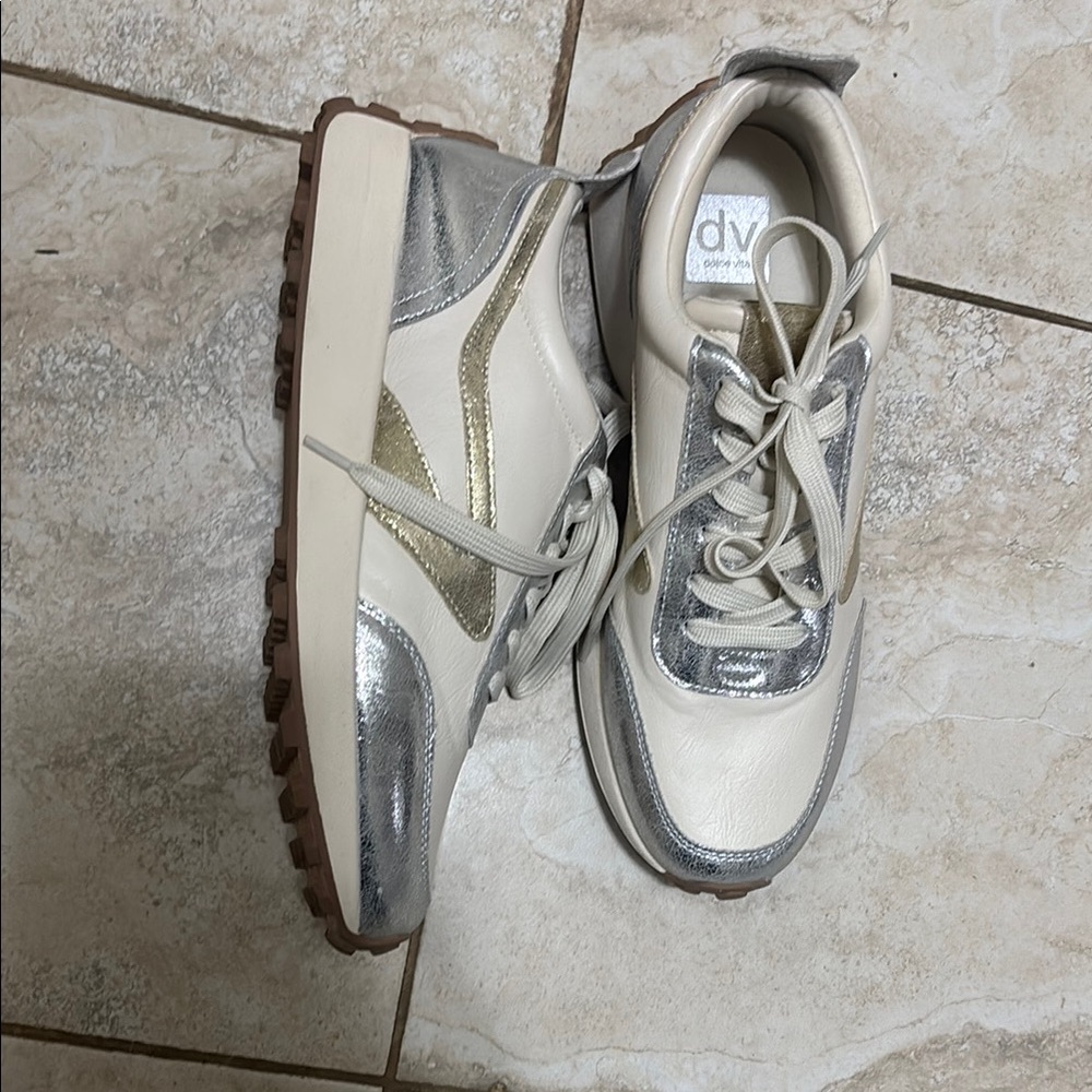 DV by Dolce Vita Silver and Cream Sneakers w Modern Design Braiden sneakers
#B
